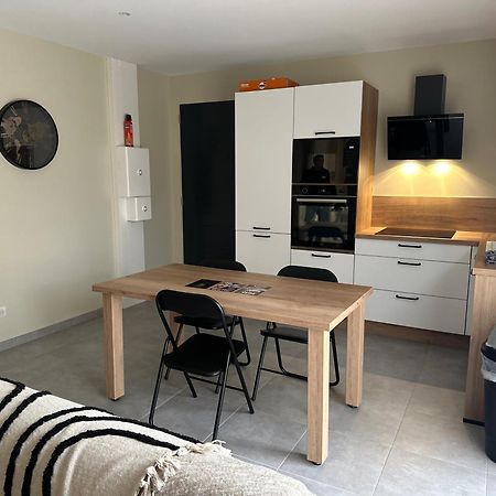 Maison T3 Dans Un Village Calme Saint-Mitre-les-Remparts ภายนอก รูปภาพ