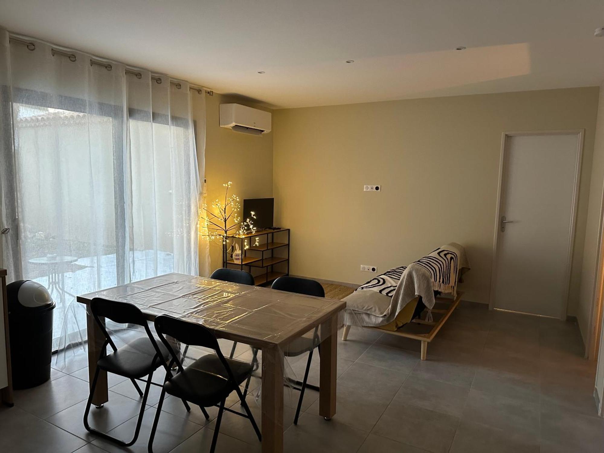 Maison T3 Dans Un Village Calme Saint-Mitre-les-Remparts ภายนอก รูปภาพ